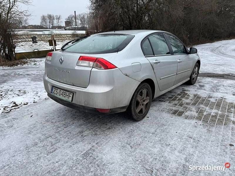Używany Renault Laguna III 2007 Srebrny Sedan/Limuzyna