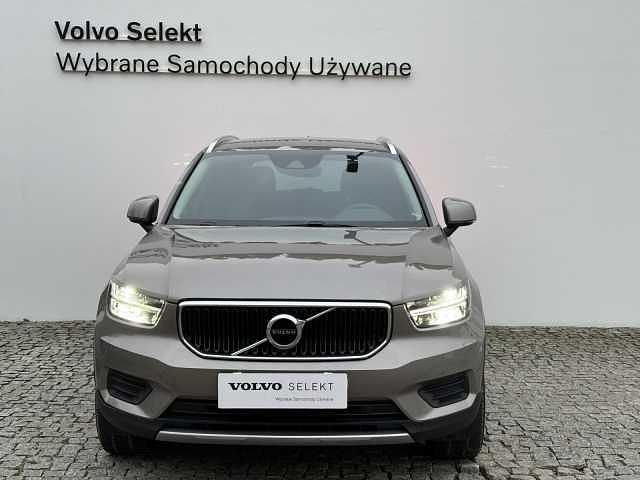 Używany Volvo XC40 197 KM (144 kW) 2022 Szary SUV