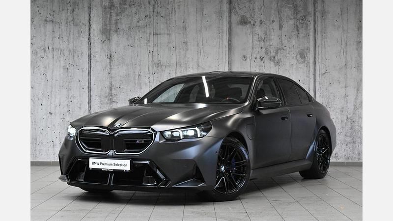 Frozen deep grey bmw individual metalizowany Używany 2024 BMW M5 Comfort Edition Sedan/Limuzyna | 624 800 zł (Uczciwa cena) - Obraz 1/3