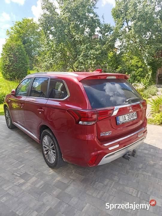 Bordowy Używany 2022 Mitsubishi Outlander P-HEV SUV | 103 000 zł (Dobra cena) - Obraz 1/4
