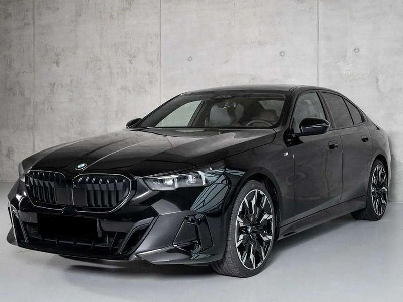 Czarny Nowe 2024 BMW M550 Sedan/Limuzyna | 350 110 zł - Obraz 1/4