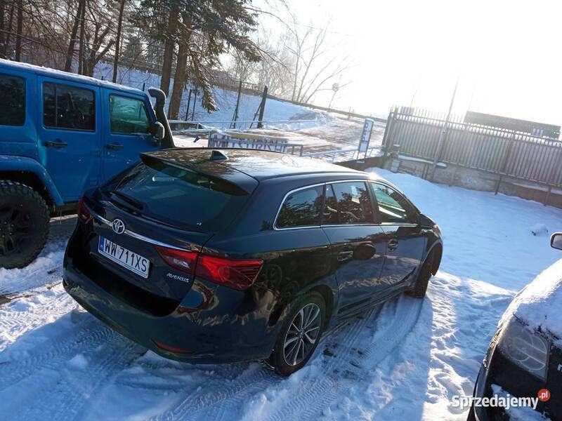 Czarny Używany 2017 Toyota Avensis Business Edition Kombi | 55 900 zł (Dość drogi) - Obraz 1/2