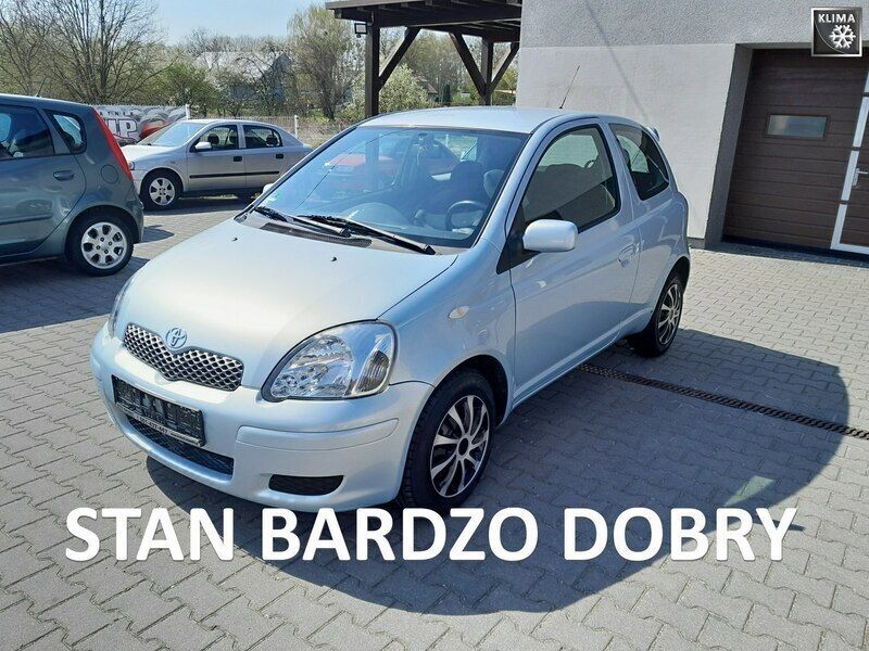 Niebieski Używany 2004 Toyota Yaris Hatchback | 8900 zł - Obraz 1/4