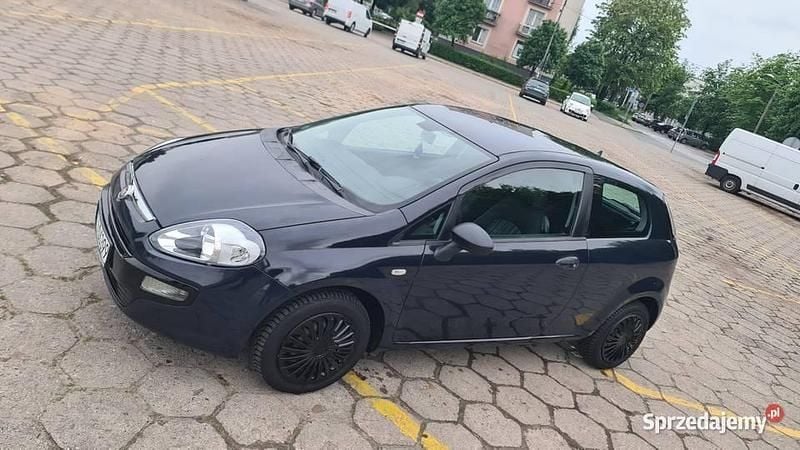 Granatowy Używany 2010 Fiat Punto Evo Hatchback | 9333 zł (Uczciwa cena) - Obraz 1/4