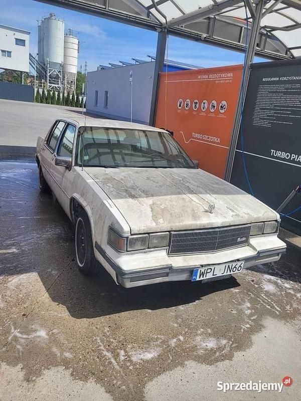 Używany Cadillac Deville 1985 Sedan/Limuzyna