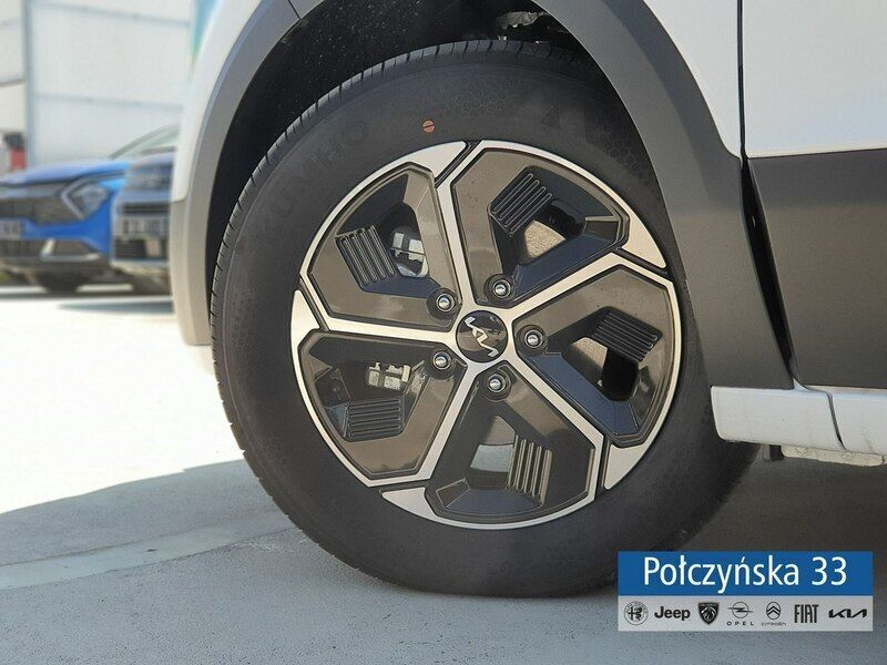 Używany Kia Niro 141 KM (103 kW) 2023 Biały SUV