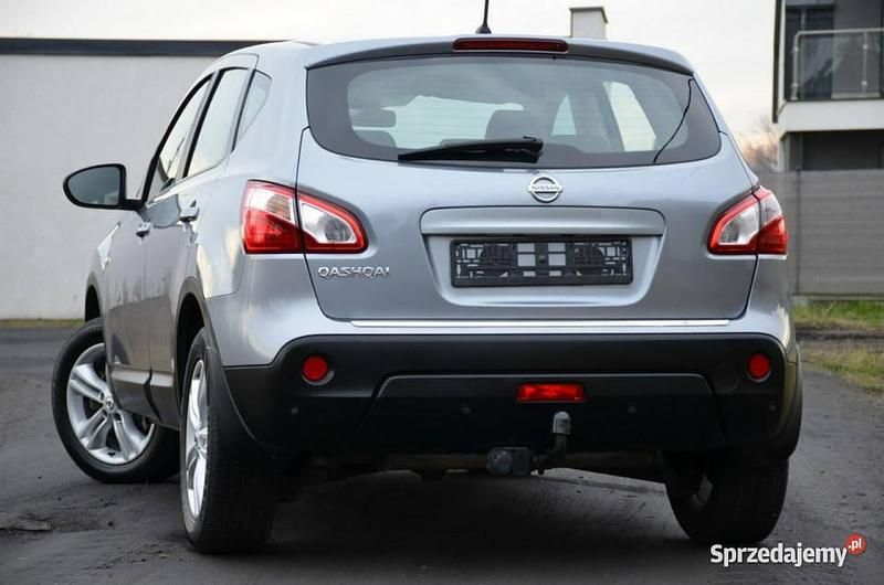 Używany Nissan Qashqai 141 KM (103 kW) 2010 Szary SUV