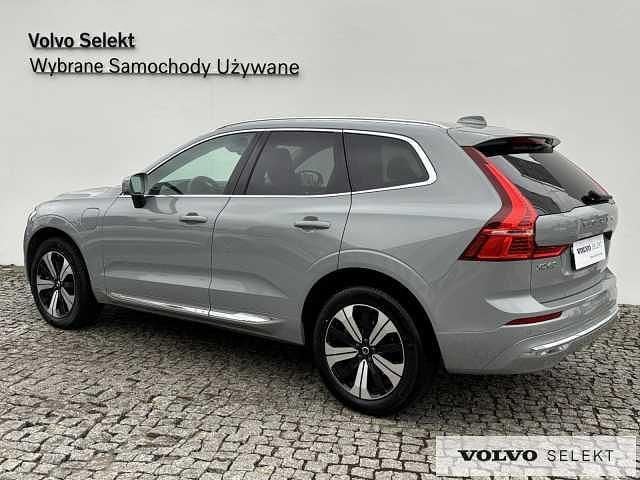 Używany Volvo XC60 349 KM (256 kW) 2024 Szary SUV