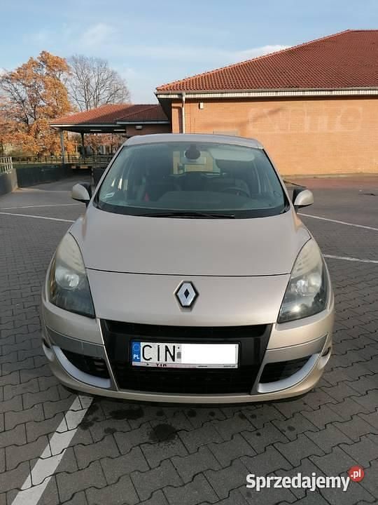 Używany 2011 Renault Scénic Minivan | 18 900 zł (Uczciwa cena) - Obraz 1/4