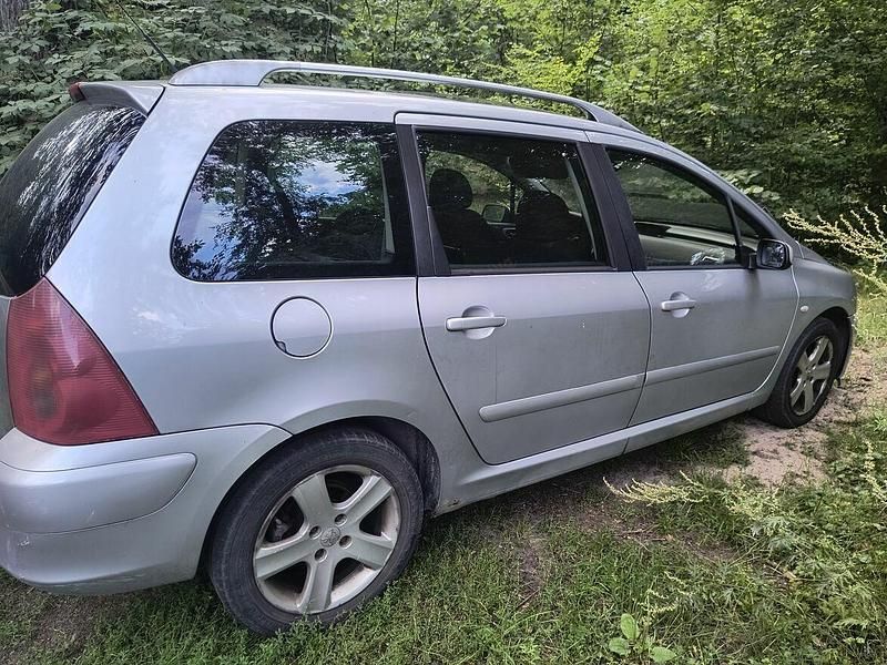 Używany Peugeot 307 2004 Srebrny Kombi