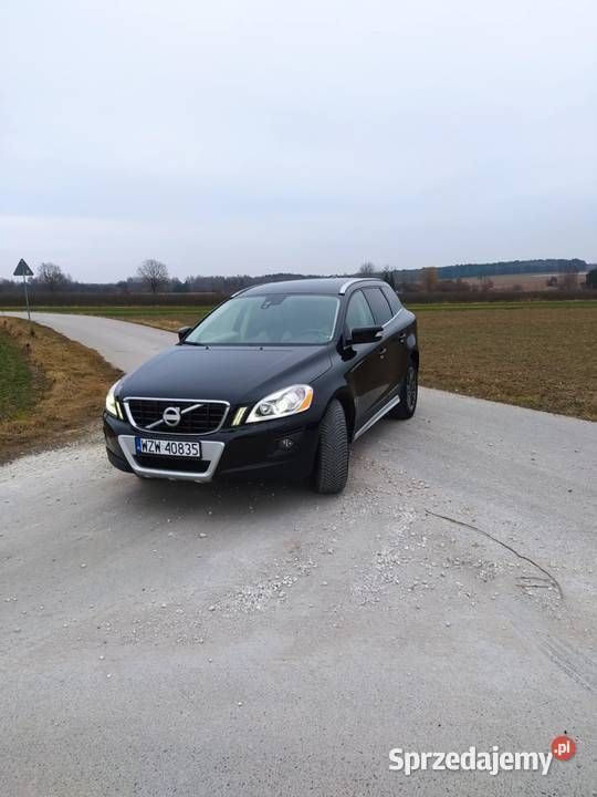 Czarny Używany 2008 Volvo XC60 SUV | 42 000 zł - Obraz 1/4