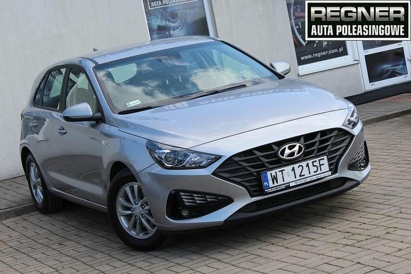 Srebrny (metalik) Używany 2022 Hyundai i30 Hatchback | 48 900 zł (Super Cena) - Obraz 1/4
