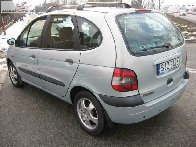 Używany Renault Scénic 112 KM (82 kW) 2000 Srebrny (metalik) Minivan