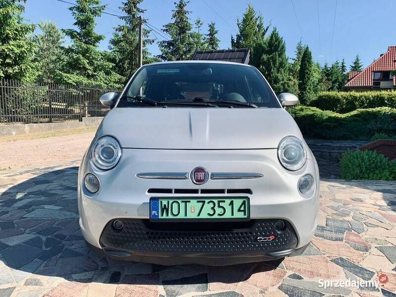 Używany Fiat 500e 86 kW (118 KM) 2014 Srebrny Hatchback