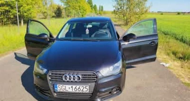 Używany Audi A1 90 KM (66 kW) 2012 Czarny Hatchback