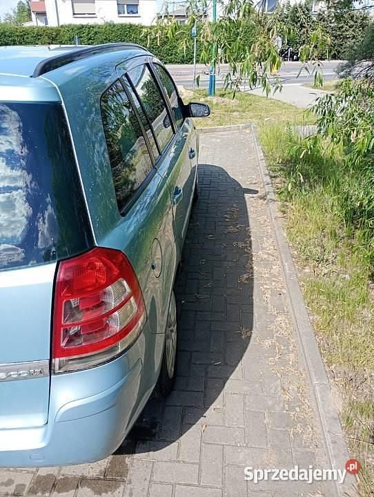 Używany 2009 Opel Zafira Minivan | 12 300 zł (Dobra cena) - Obraz 1/4