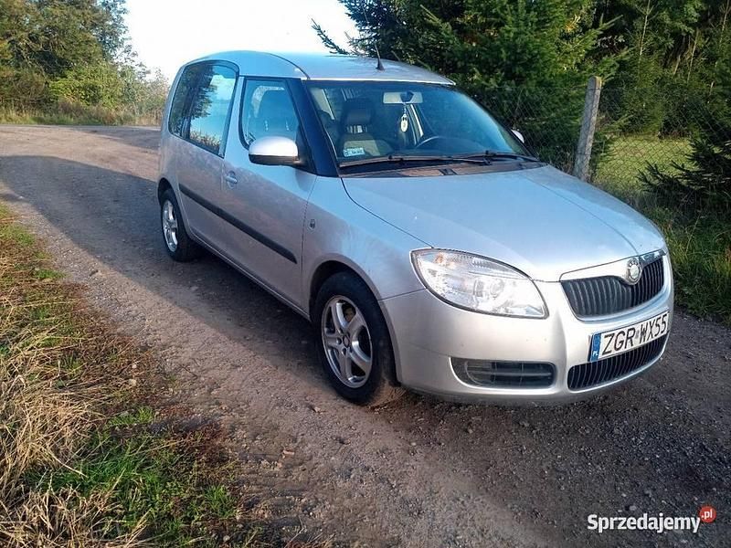 Używany 2009 Skoda Roomster Minivan | 10 000 zł (Drogi) - Obraz 1/4