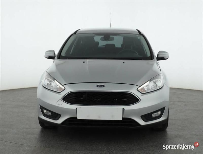 Srebrny Używany 2017 Ford Focus Kombi | 32 999 zł (Uczciwa cena) - Obraz 1/4