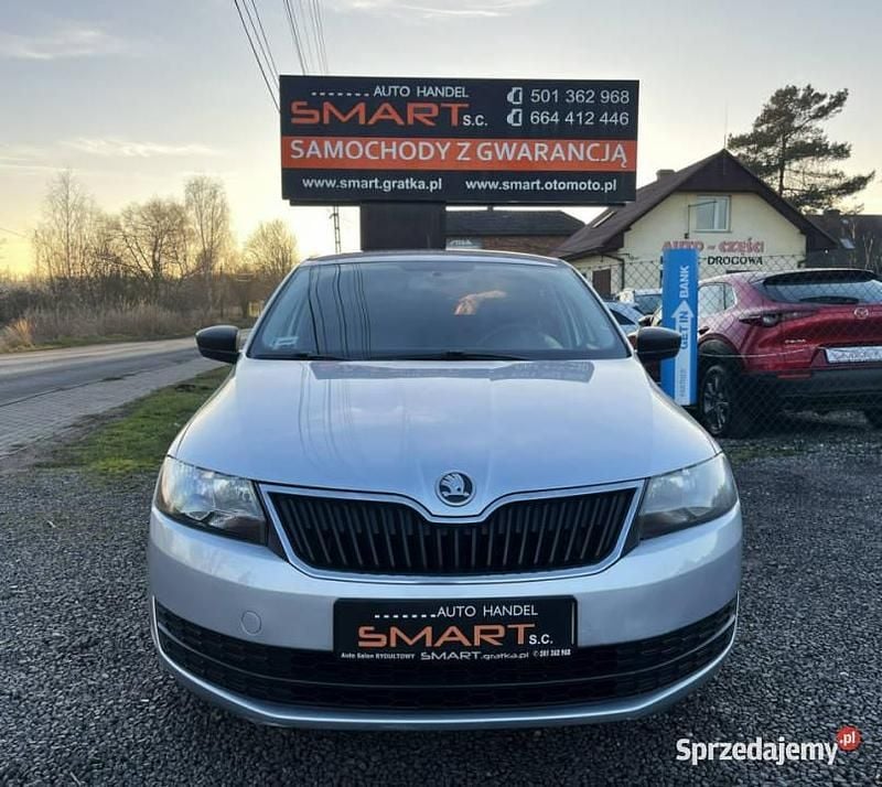 Srebrny Używany 2014 Skoda Rapid Sedan/Limuzyna | 18 900 zł (Uczciwa cena) - Obraz 1/4