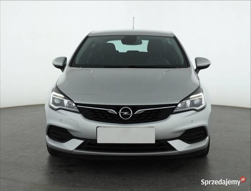 Srebrny Używany 2020 Opel Astra Hatchback | 38 999 zł (Dobra cena) - Obraz 1/4