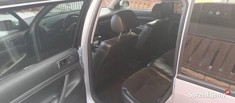 Używany 1999 VW Passat Kombi | 4400 zł - Obraz 1/4