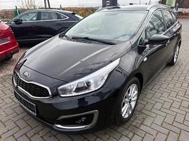 Czarny Używany 2016 Kia Ceed Hatchback | 29 900 zł (Uczciwa cena) - Obraz 1/4