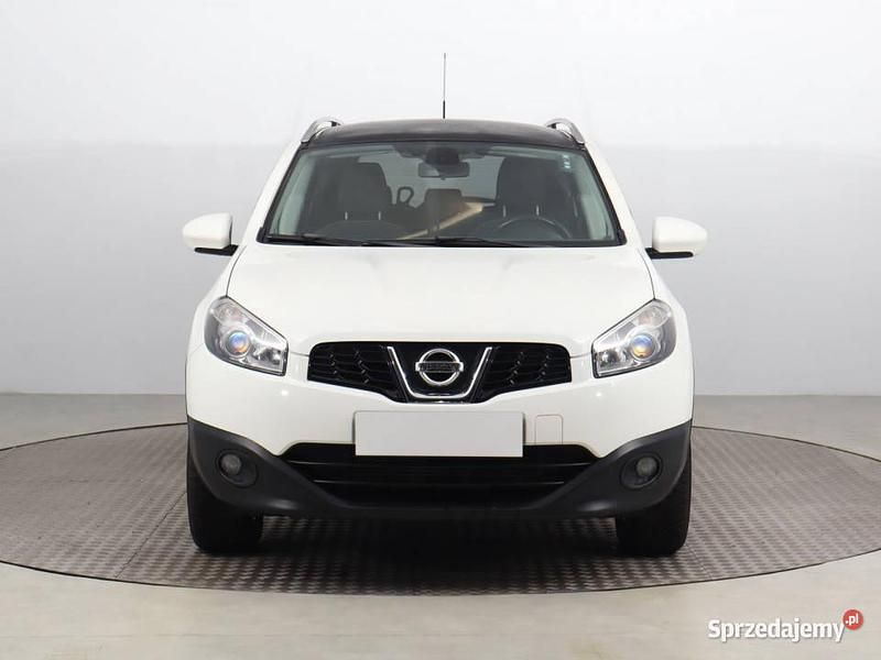 Biały Używany 2011 Nissan Qashqai +2 SUV | 32 999 zł - Obraz 1/4