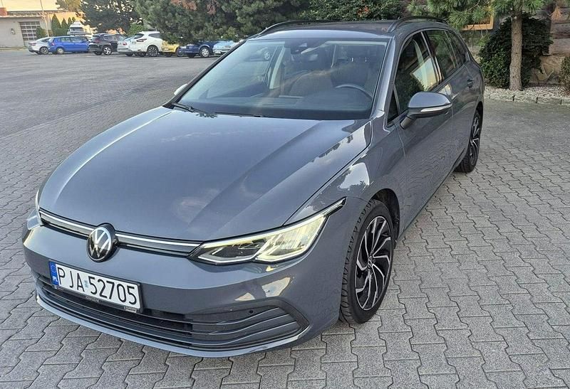 Inny Używany 2024 VW Golf VIII Kombi | 99 900 zł (Uczciwa cena) - Obraz 1/4