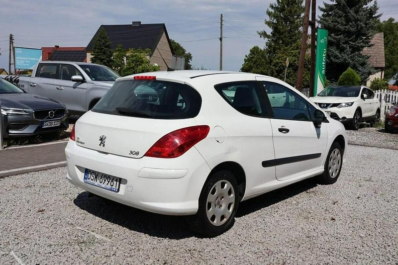 Używany Peugeot 308 95 KM (69 kW) 2010 Biały (metalik) Hatchback