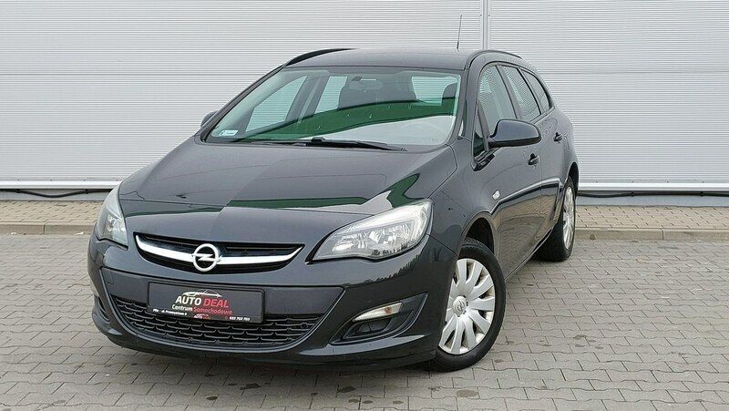 Czarny Używany 2015 Opel Astra Kombi | 22 700 zł (Uczciwa cena) - Obraz 1/4