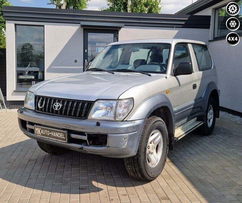Srebrny Używany 2000 Toyota Land Cruiser SUV | 24 900 zł - Obraz 1/4