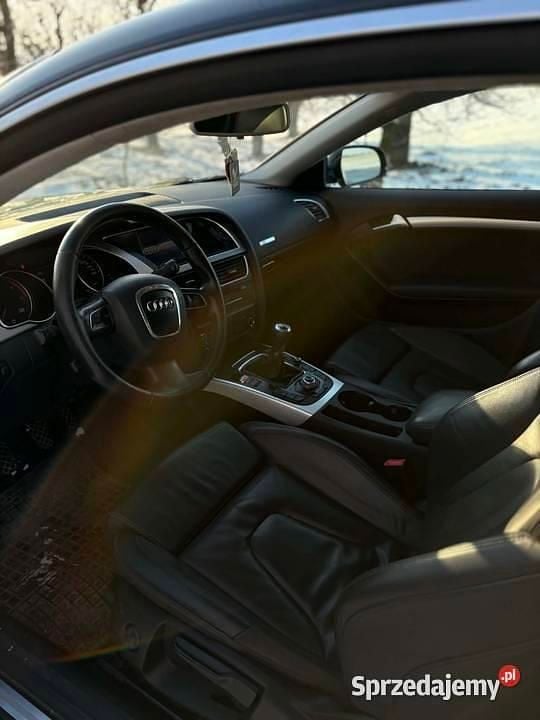 Czarny Używany 2010 Audi A5 Coupe | 29 900 zł (Super Cena) - Obraz 1/4