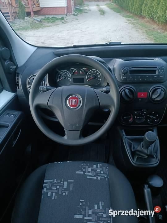 Używany 2013 Fiat Qubo Trekking Minivan | 24 800 zł - Obraz 1/4