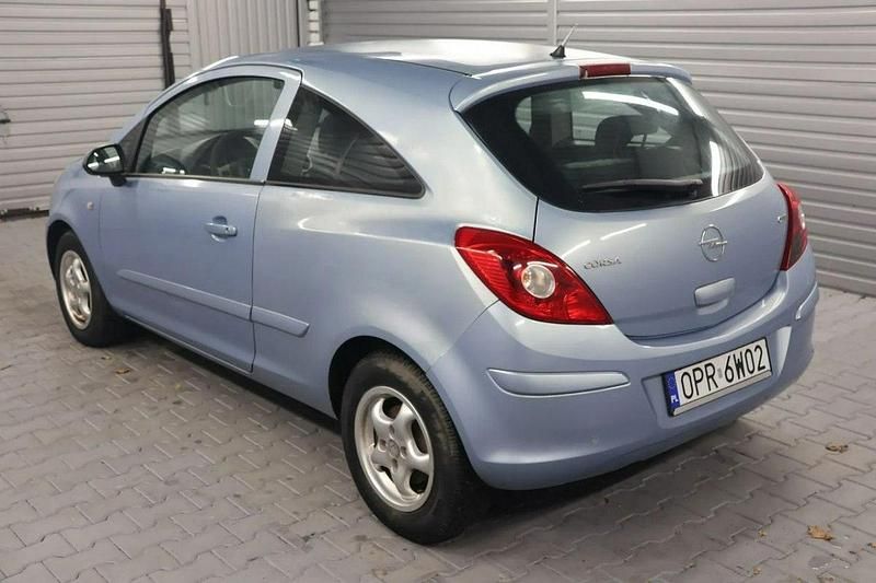 Używany Opel Corsa 75 KM (55 kW) 2007 Niebieski (metalik) Sedan/Limuzyna