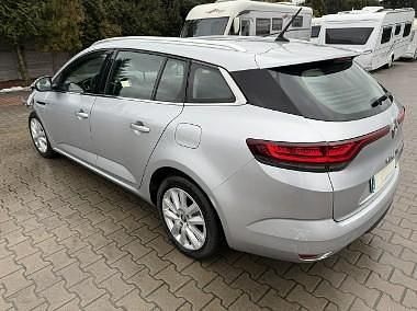 Używany Renault Mégane IV 91 KM (66 kW) 2021 Srebrny (metalik) Kombi