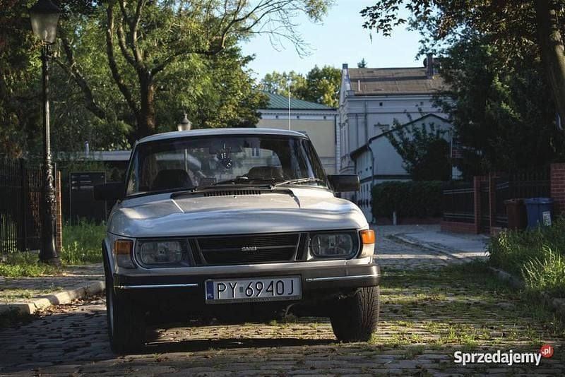 Biały Używany 1984 Saab 99 Sedan/Limuzyna | 27 000 zł - Obraz 1/4