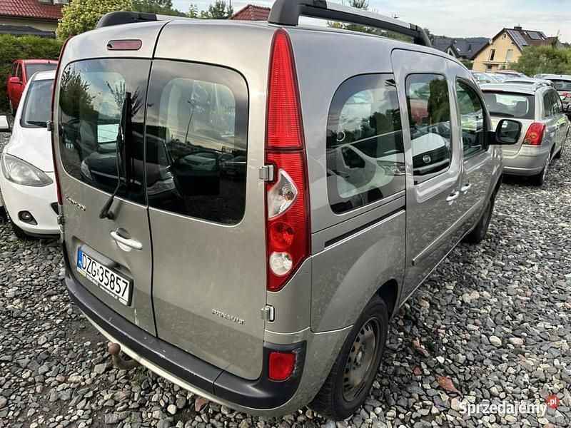 Szary Używany 2011 Renault Kangoo Minivan | 16 800 zł (Dość drogi) - Obraz 1/4