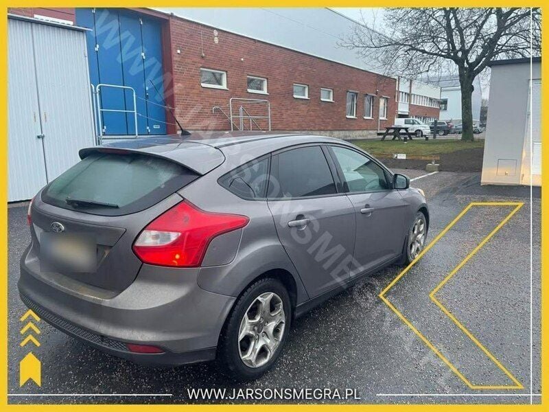 Używany Ford Focus 115 KM (84 kW) 2013 Brązowy Hatchback