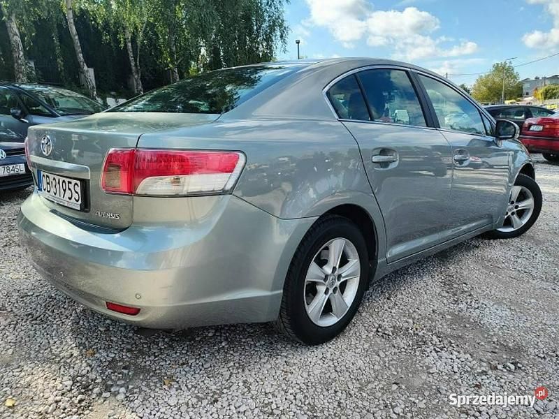 Szary Używany 2010 Toyota Avensis Sedan/Limuzyna | 19 300 zł (Super Cena) - Obraz 1/4