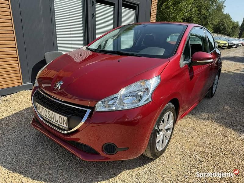 Bordowy Używany 2015 Peugeot 208 Hatchback | 18 500 zł (Dobra cena) - Obraz 1/4