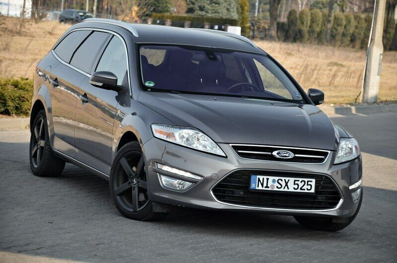 Brązowy (metalik, perła) Używany 2012 Ford Mondeo Kombi | 26 900 zł (Dość drogi) - Obraz 1/4