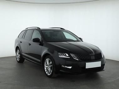 Czarny Używany 2018 Skoda Octavia Kombi | 55 999 zł (Dobra cena) - Obraz 1/4