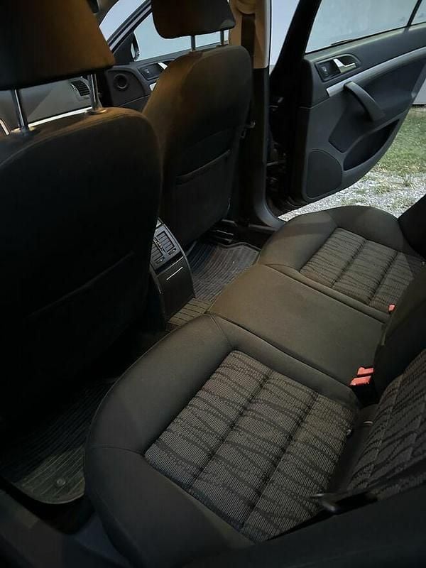 Używany Skoda Octavia 105 KM (77 kW) 2010 Czarny Kombi