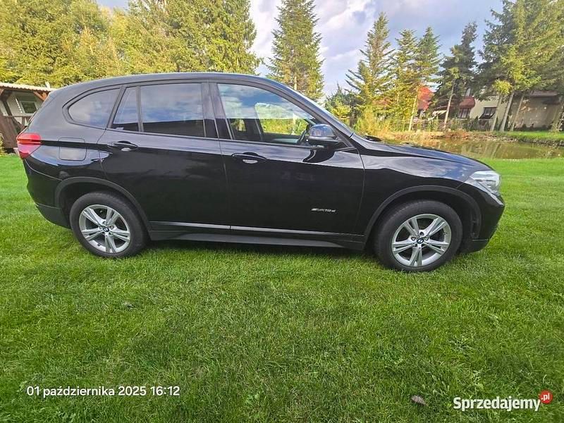 Używany BMW X1 2017 Czarny SUV
