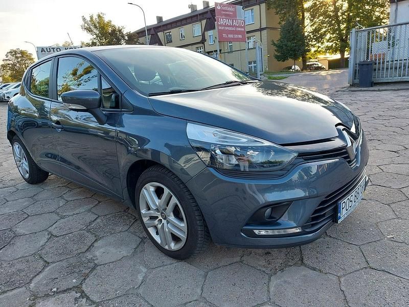 Szary Używany 2020 Renault Clio V Hatchback | 33 900 zł (Dobra cena) - Obraz 1/4