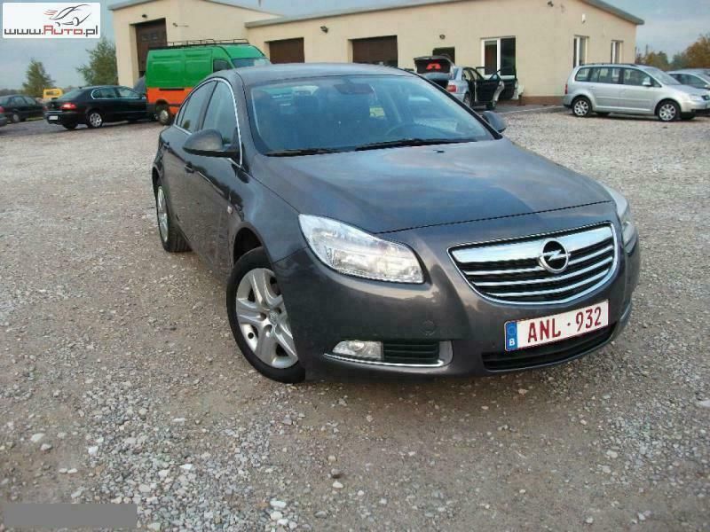 Używany Opel Insignia 130 KM (95 kW) 2009 Szary (metalik) Sedan/Limuzyna