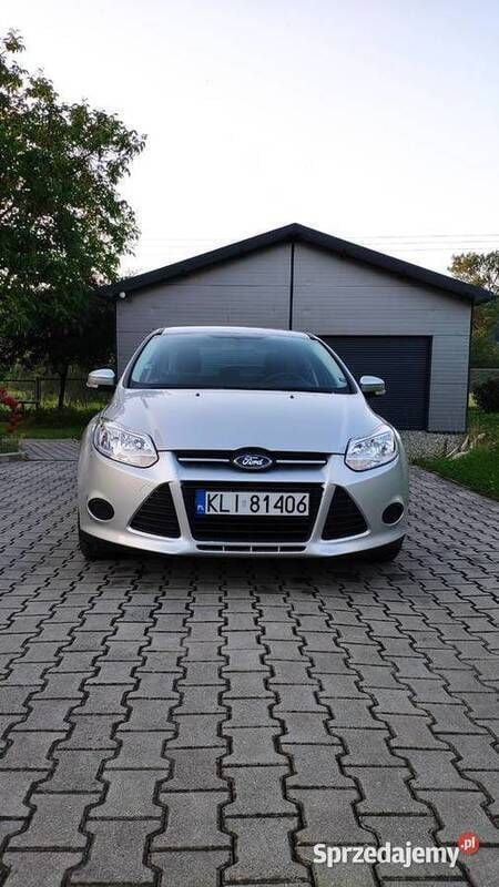 Używany Ford Focus 2014 Srebrny Sedan/Limuzyna