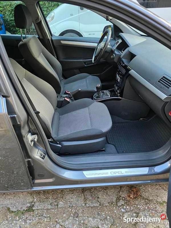 Używany Opel Astra 2010
