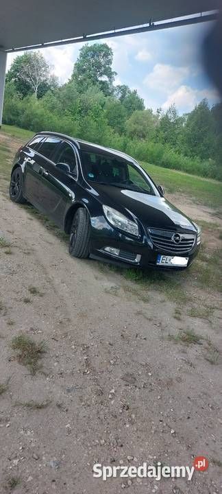 Czarny Używany 2011 Opel Insignia Kombi | 23 000 zł (Uczciwa cena) - Obraz 1/4