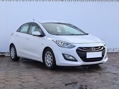 Używany Hyundai i30 110 KM (80 kW) 2013 Biały Hatchback